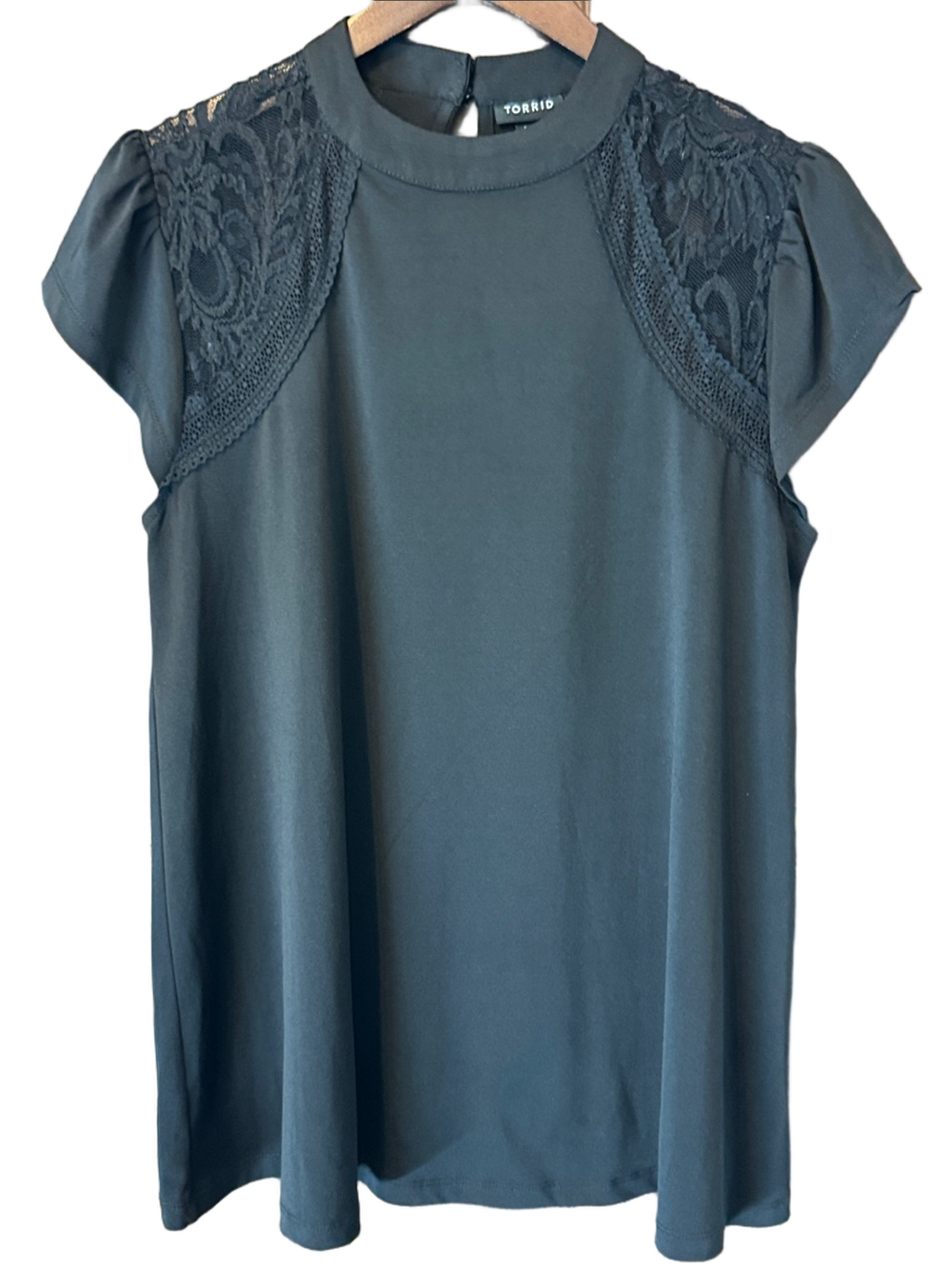 torrid Black LIghtweight Lace-Yoke Short Sleeve Blouse Size 00 / M